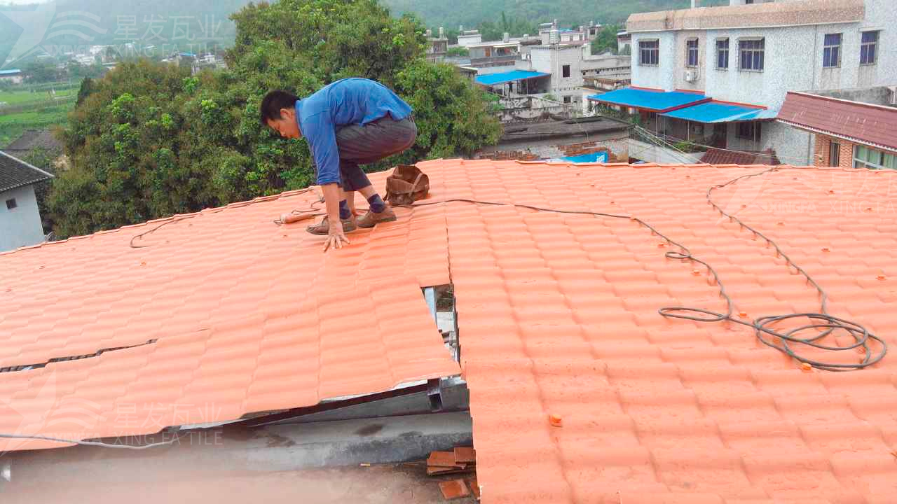 安阳屋顶铺设安装合成树脂瓦时，牢牢记住这3点，就不怕屋顶出问题！